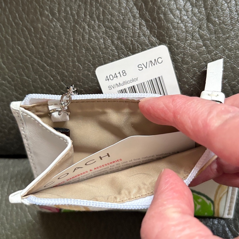 Coach mini zip multi color and white fabric case - Picture 5 of 8